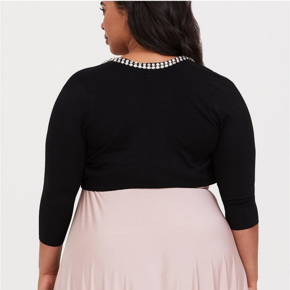 NEW NWT Torrid Plus Size Black Embellished Rhinestone Open Shrug/Sweater Size 2X - Picture 3 of 8